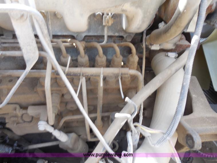 image for item H9761 1991 Ford LT8000 dump truck