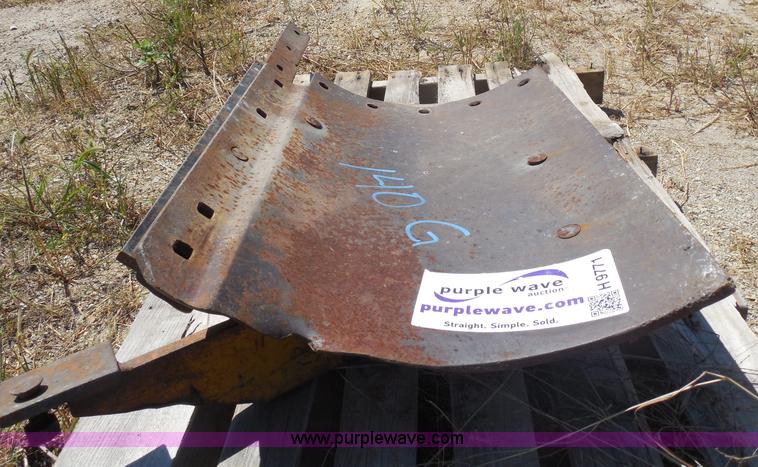 image for item H9771 Caterpillar 140G motor grader blade extension