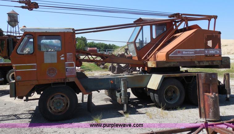 image for item H9785 1975 Bantam T-350 18 ton crane