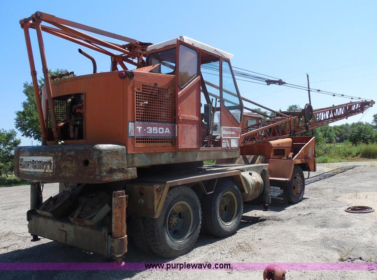 image for item H9785 1975 Bantam T-350 18 ton crane
