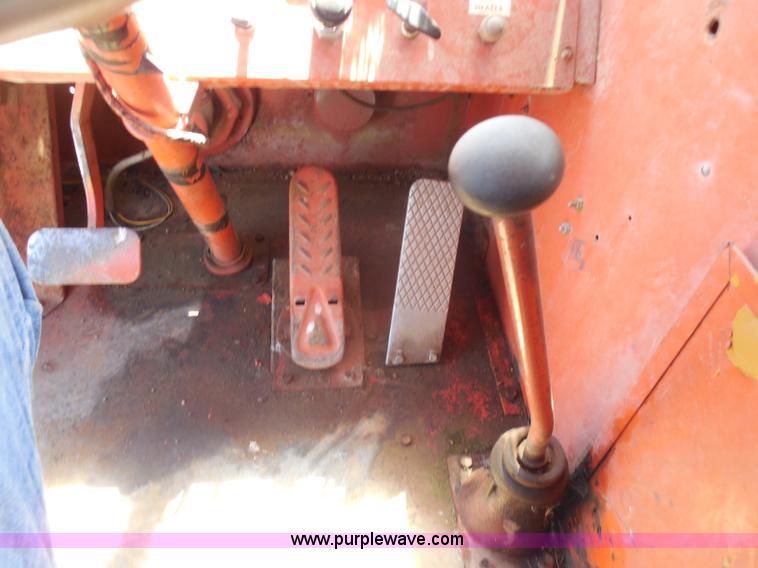 image for item H9785 1975 Bantam T-350 18 ton crane