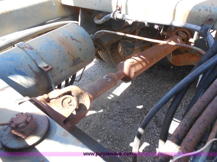 image for item H9785 1975 Bantam T-350 18 ton crane