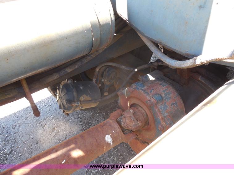 image for item H9785 1975 Bantam T-350 18 ton crane