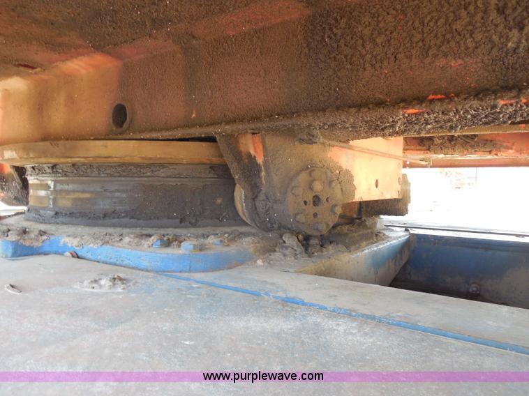 image for item H9785 1975 Bantam T-350 18 ton crane