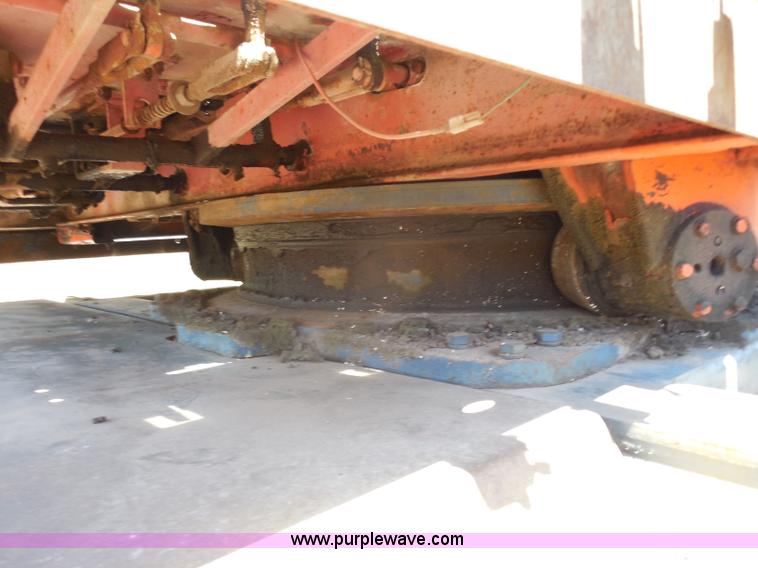 image for item H9785 1975 Bantam T-350 18 ton crane