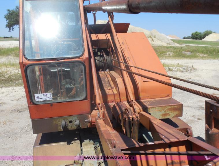 image for item H9785 1975 Bantam T-350 18 ton crane