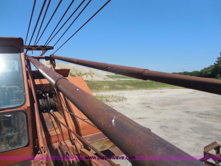 image for item H9785 1975 Bantam T-350 18 ton crane