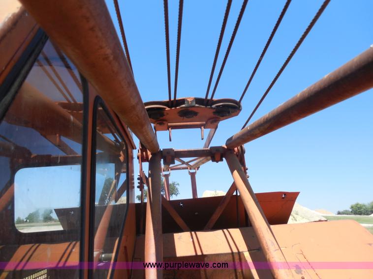 image for item H9785 1975 Bantam T-350 18 ton crane