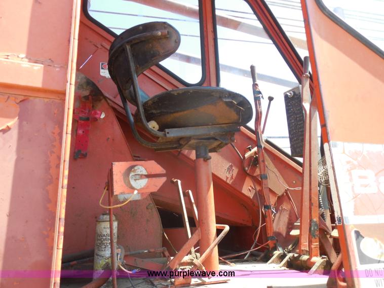 image for item H9785 1975 Bantam T-350 18 ton crane