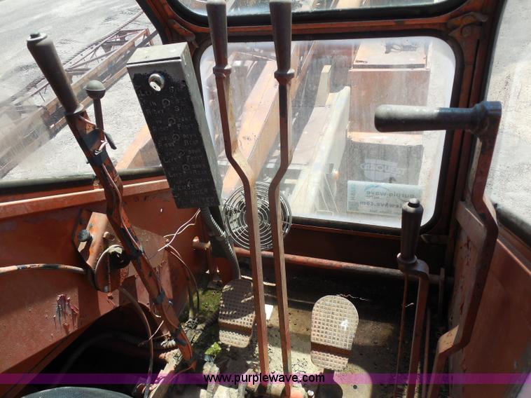 image for item H9785 1975 Bantam T-350 18 ton crane