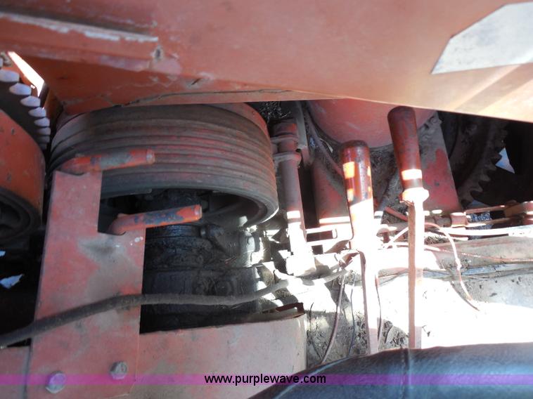 image for item H9785 1975 Bantam T-350 18 ton crane