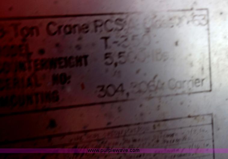 image for item H9785 1975 Bantam T-350 18 ton crane