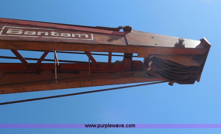 image for item H9785 1975 Bantam T-350 18 ton crane