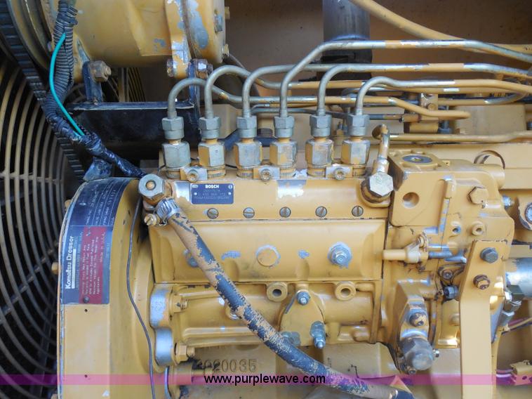 image for item H9806 1992 Dresser 850 articulated motor grader