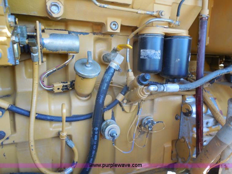 image for item H9806 1992 Dresser 850 articulated motor grader