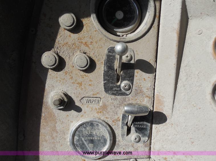 image for item I1498 1980 Ford 8000 dump truck