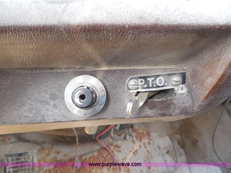 image for item I1498 1980 Ford 8000 dump truck