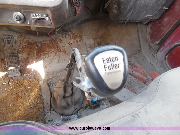 image for item I1498 1980 Ford 8000 dump truck