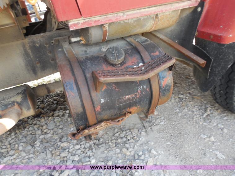 image for item I1498 1980 Ford 8000 dump truck