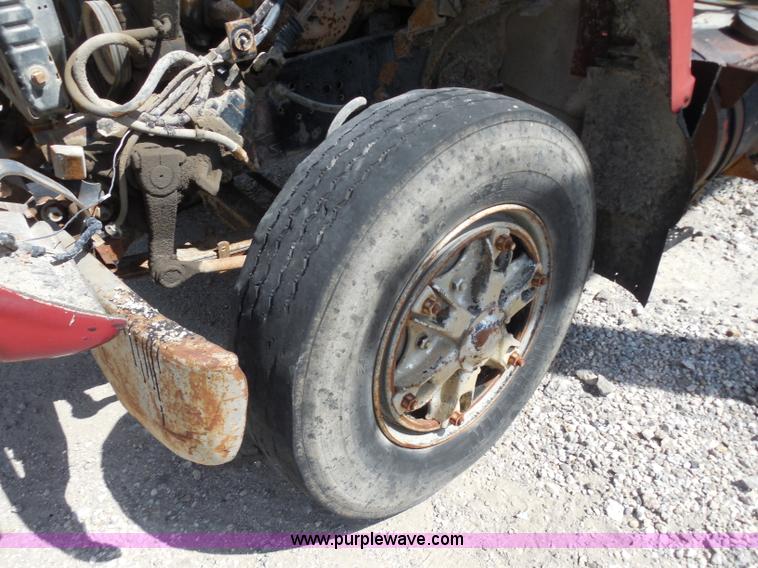 image for item I1498 1980 Ford 8000 dump truck