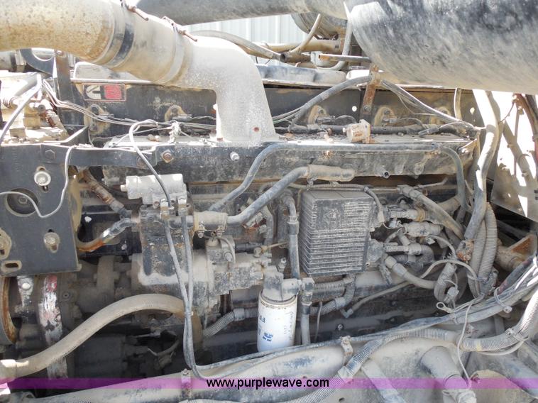 image for item I1499 1993 International 9400 dump truck