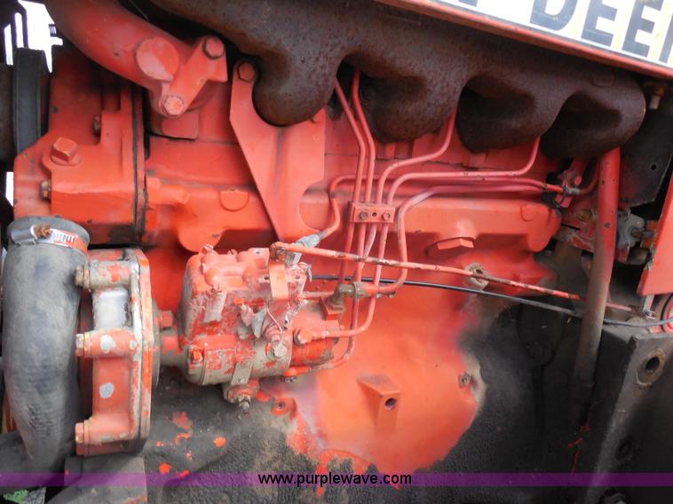 image for item I1500 1983 John Deere 2640 tractor