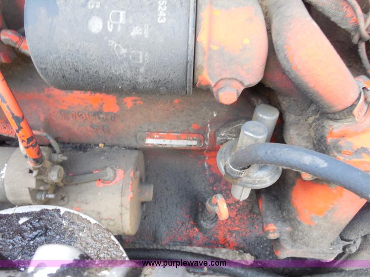 image for item I1500 1983 John Deere 2640 tractor