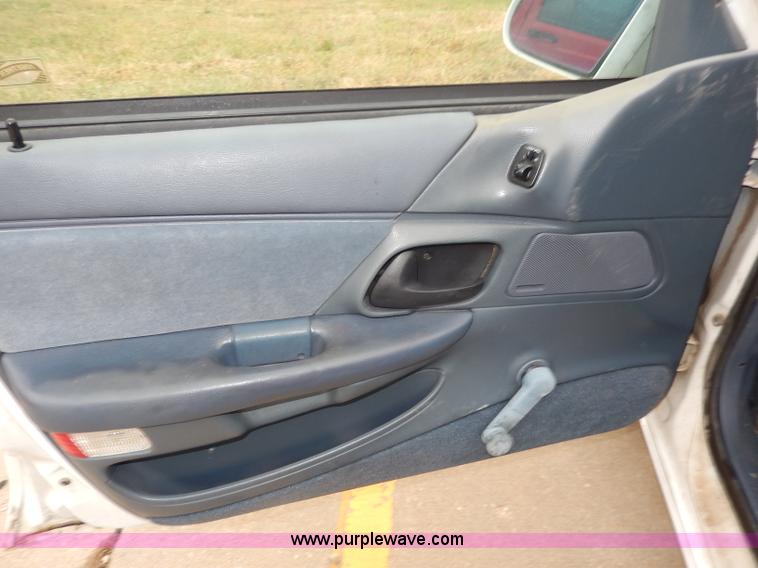 image for item I4276 1993 Ford Taurus GL