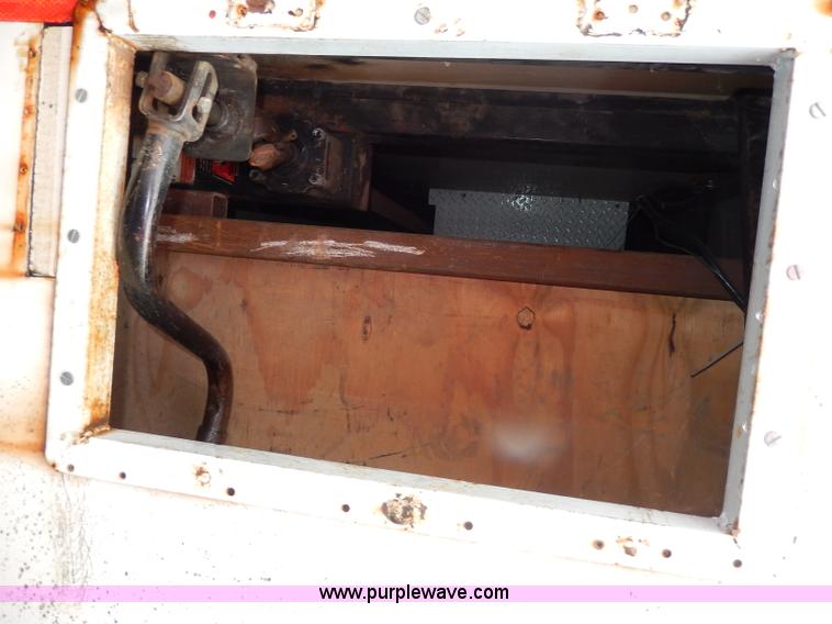 image for item I4279 1994 Speedwagon fifth wheel fire rescue simulator trailer