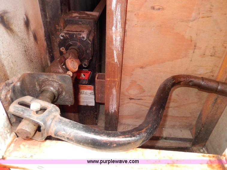 image for item I4279 1994 Speedwagon fifth wheel fire rescue simulator trailer