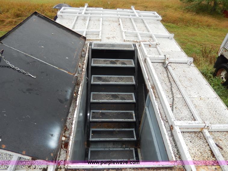 image for item I4279 1994 Speedwagon fifth wheel fire rescue simulator trailer