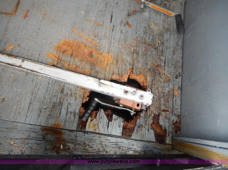 image for item I4279 1994 Speedwagon fifth wheel fire rescue simulator trailer