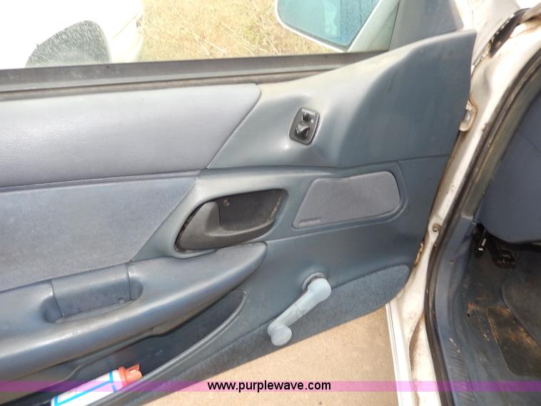 image for item I4280 1993 Ford Taurus GL