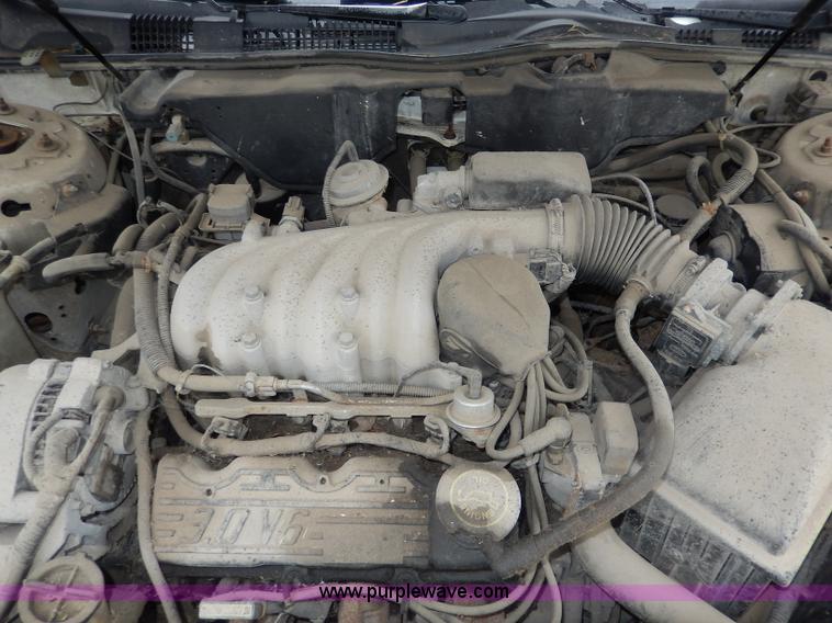 image for item I4280 1993 Ford Taurus GL