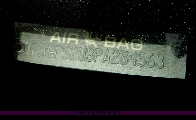 image for item I4280 1993 Ford Taurus GL