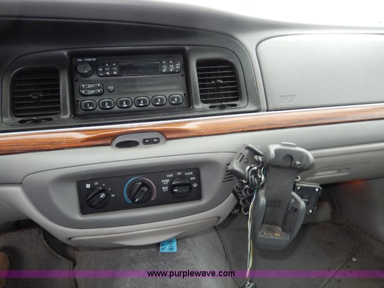 image for item I4281 1997 Ford Crown Victoria