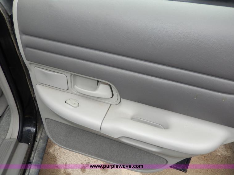 image for item I4281 1997 Ford Crown Victoria