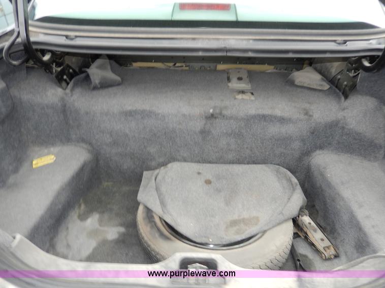 image for item I4281 1997 Ford Crown Victoria