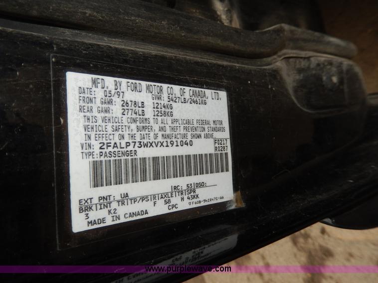 image for item I4281 1997 Ford Crown Victoria