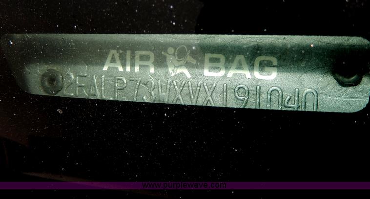 image for item I4281 1997 Ford Crown Victoria