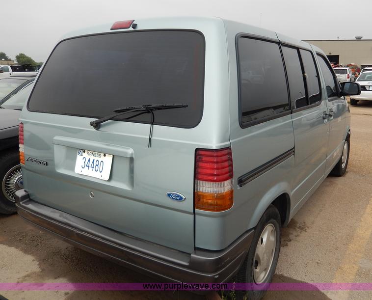 image for item I4282 1996 Ford Aerostar XLT van