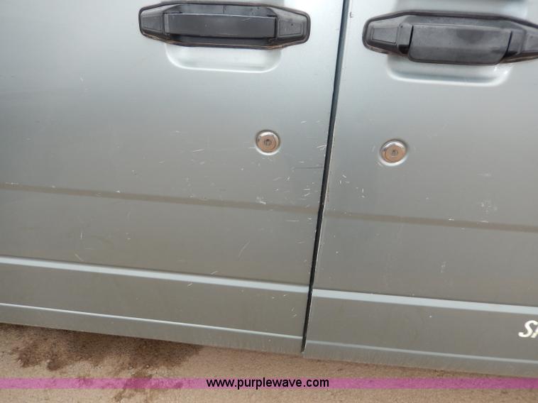 image for item I4282 1996 Ford Aerostar XLT van