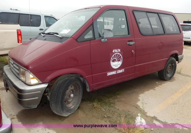 image for item I4283 1993 Ford Aerostar XL van