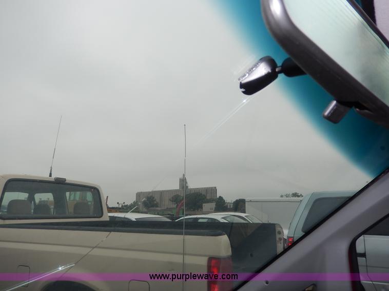 image for item I4283 1993 Ford Aerostar XL van