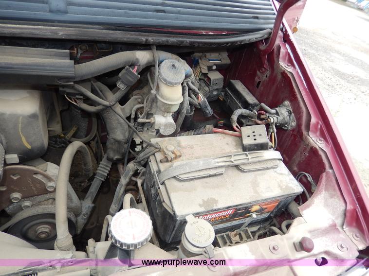 image for item I4283 1993 Ford Aerostar XL van