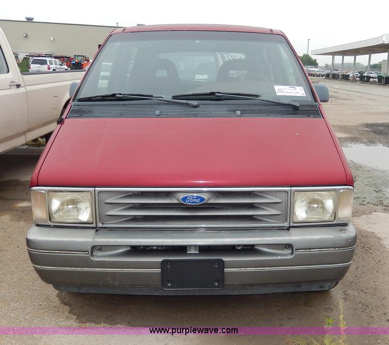 image for item I4284 1993 Ford Aerostar XL van