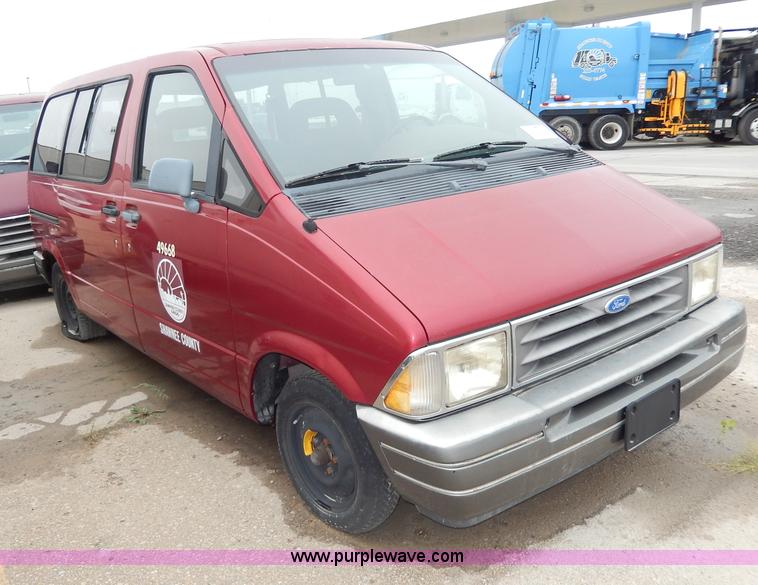 image for item I4284 1993 Ford Aerostar XL van