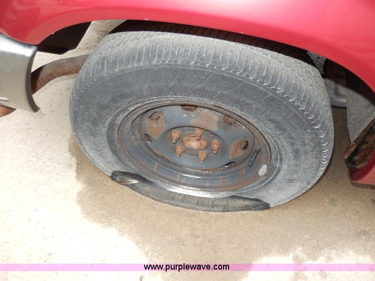 image for item I4284 1993 Ford Aerostar XL van