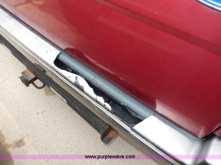 image for item I4284 1993 Ford Aerostar XL van