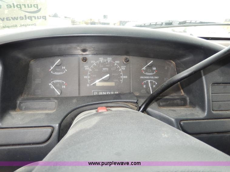 image for item I4285 1992 Ford F350 Custom pickup truck